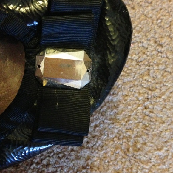 Shoes - Picture 2 of 2