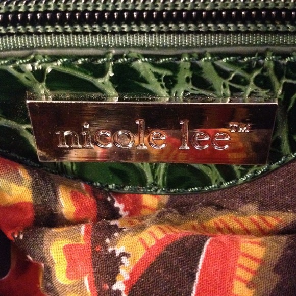 Nicole Miller Green croc envelope clutch - Picture 3 of 4