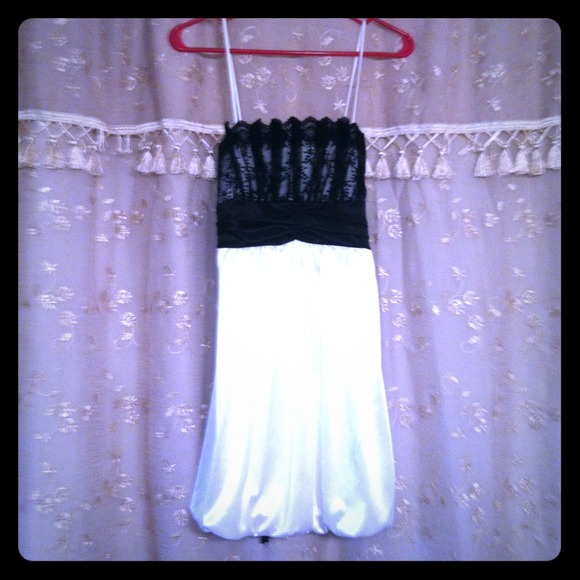 Black and white cute dress