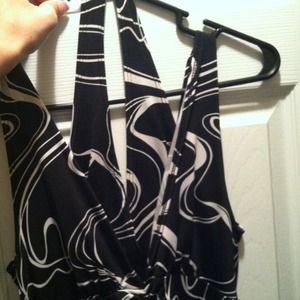 Black and white gorgeous dress!