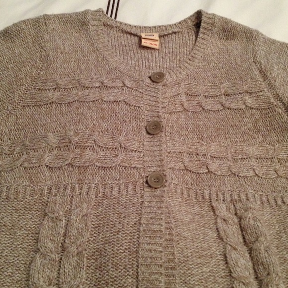 BUNDLED S/S sweater size 16/18