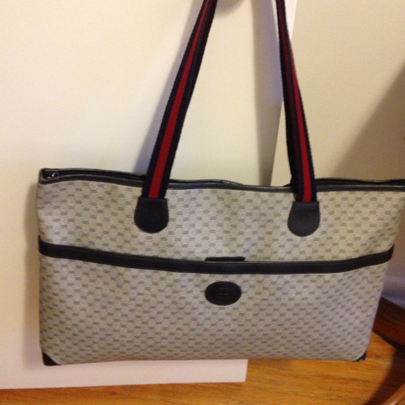 'SOLD'Auth Vintage Gucci shopping bag. Navy blue.
