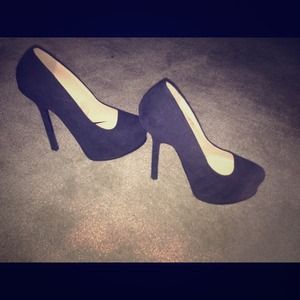 I ordered these from shoe dazzle...