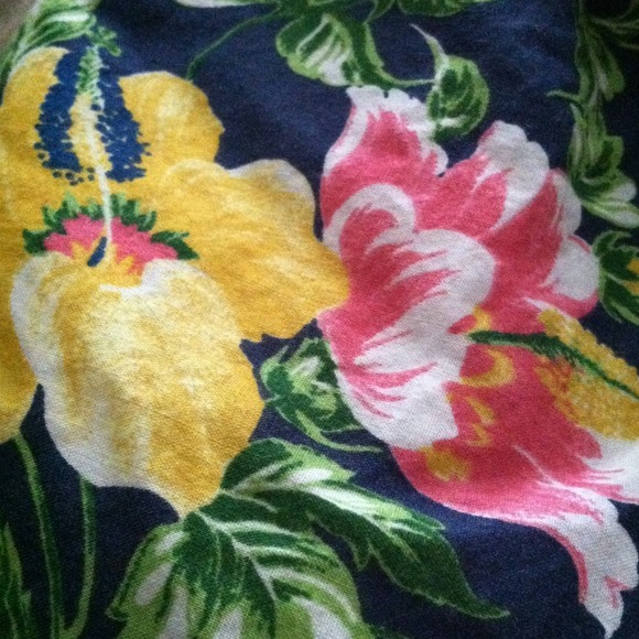 Beautiful HOLLISTER skirt! - Picture 2 of 2