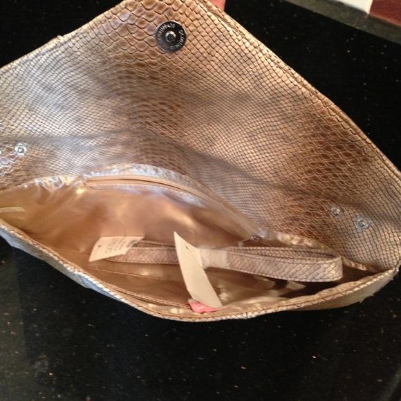Large Leather Snake skin Convertible clutch - Picture 2 of 4
