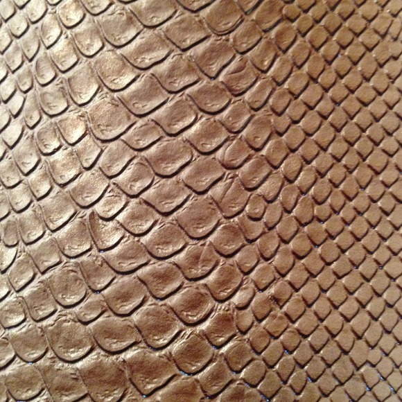 Large Leather Snake skin Convertible clutch - Picture 4 of 4