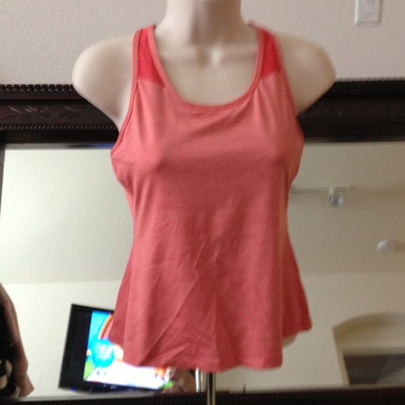 *** TRADED *** Lululemon Orange Tank