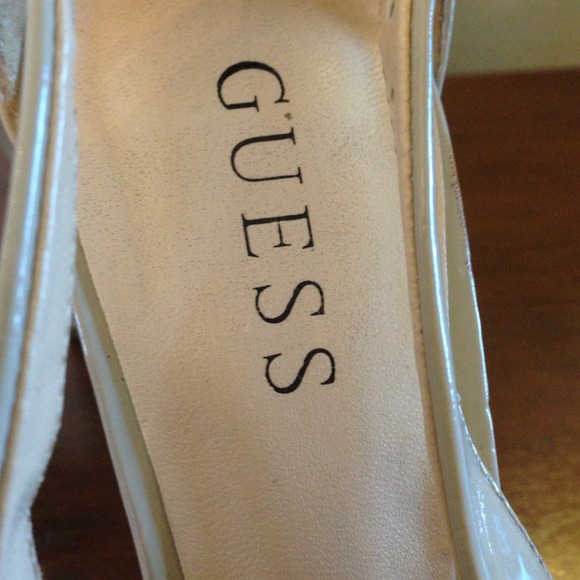 Guess Nude Patent Leather Peep Toe Heels - Picture 2 of 4