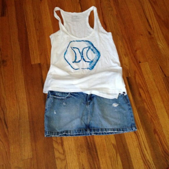 Brand new without tags... Never worn.