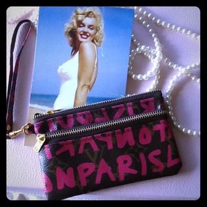 LV "graffiti" Wrislet!