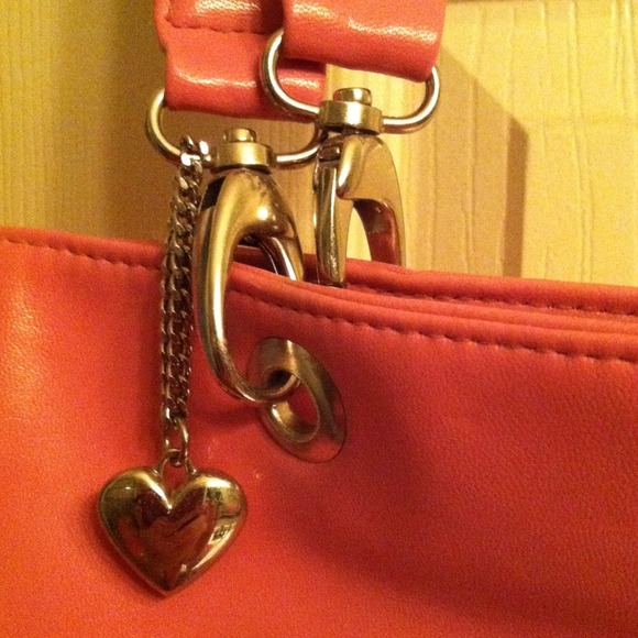 Handbag - Picture 2 of 3