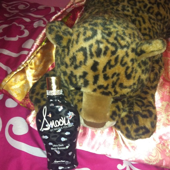 Snooki tanning lotion!