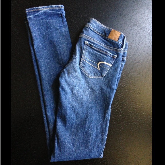 🔴SOLD🔴American Eagle skinny Stretch Blue Jeans