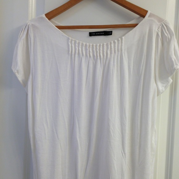 SOLD***Cream short sleeve top