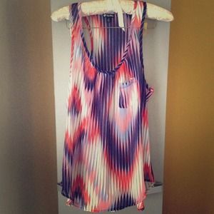 Red and purple strips pattern tops