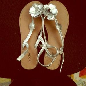 ⚠REDUCED⚠ Brand new silver sandals 👣