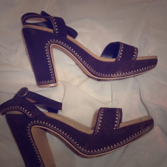 Bohemian platform faux-suede brown sandals. Sz 9.5