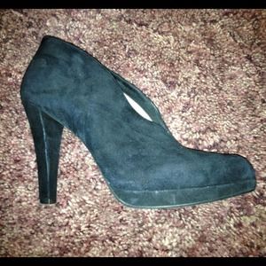 Michael kors black booties
