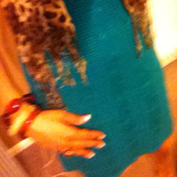 Dress - Picture 3 of 3