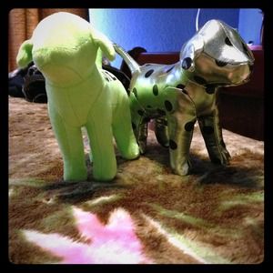 ✋✋🚫🚫TRADED🚫🚫✋✋Victoria Secret Plush Dogs