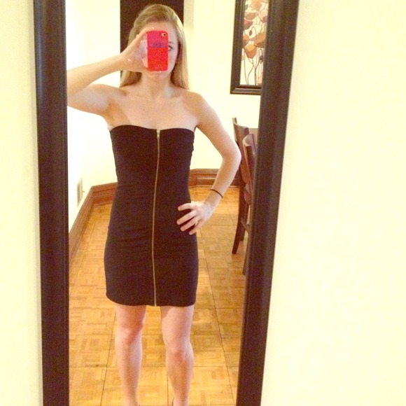 Black full zip front dress with gold zipper - Picture 1 of 3