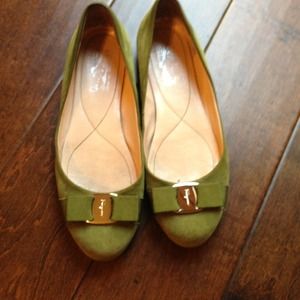 100% authentic Salvatore Ferragamo suede flats
