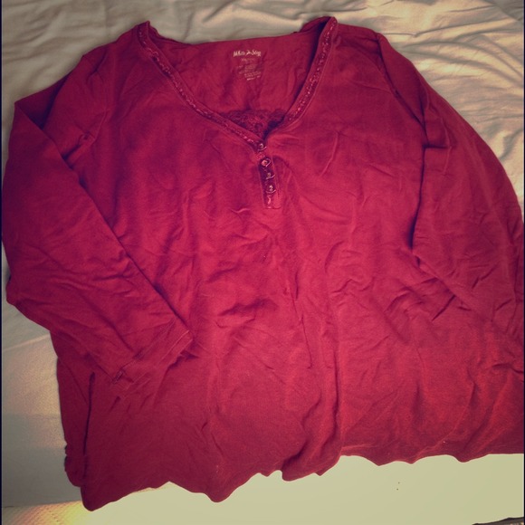 XXL pretty t shirt with lace detail