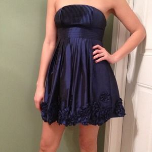 *Reduced* NWOT Strapless, navy blue dress
