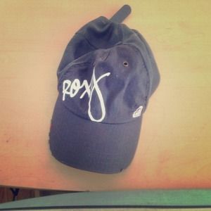 Roxy gray hat