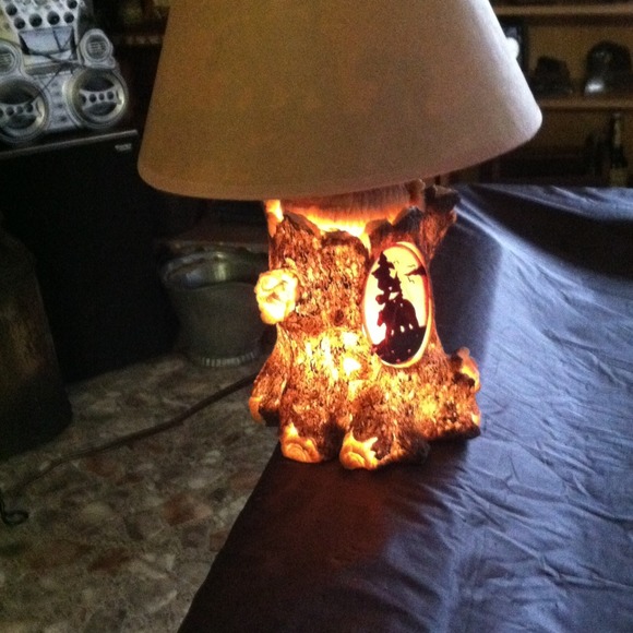 Lamp - Picture 3 of 3