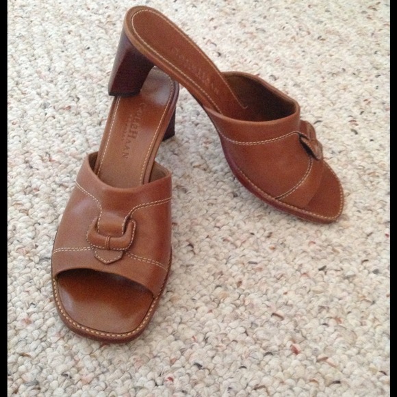 Classic brown COLE HAAN mules - size 5.5