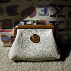 ⬇Reduced⬇ 💯Authentic Dooney & Burke coin purse