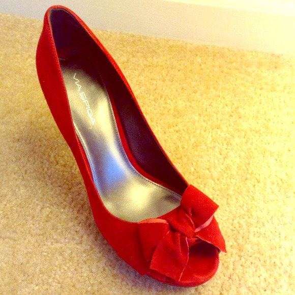!!!SOLD!!!! Via Spiga suede peep toe pumps