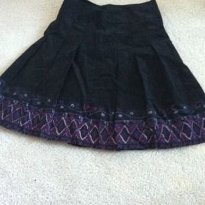 Apostrophe Black cotton skirt with large pleat ( Bin 4-47)