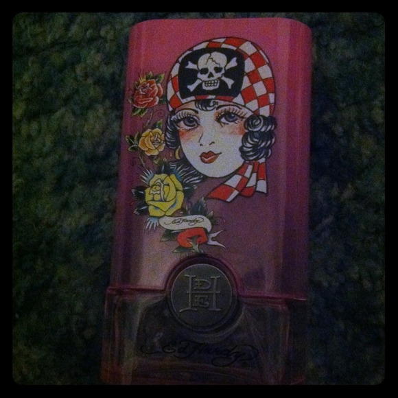 Ed hardy perfum!