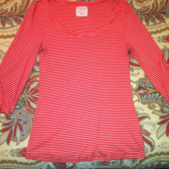 Orange and white strip tee!