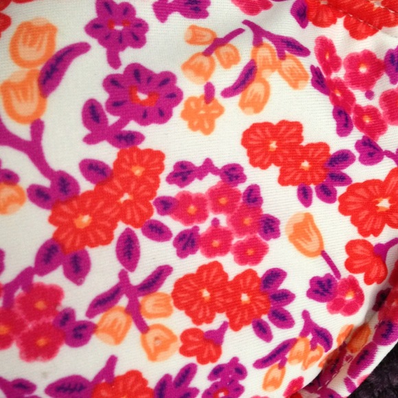 ⛔⛔SOLD⛔⛔Bikini top - Picture 2 of 2