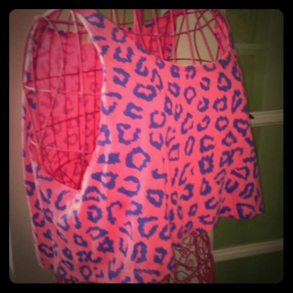 LEOPARD crop top! - Picture 1 of 1