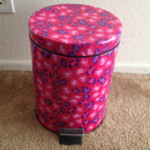 Pink leopard print trash can