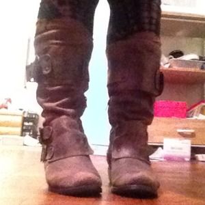 Better View Of Previously Shown Boots