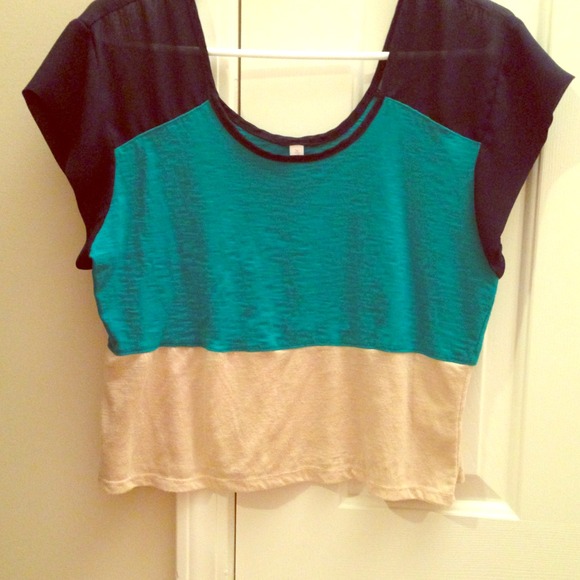 Xhilaration color block crop top