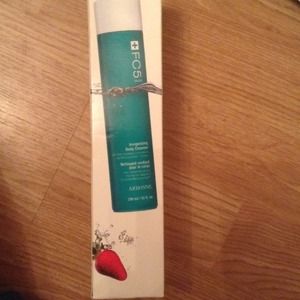 FC5 Arbonne Swiss body cleanser wash