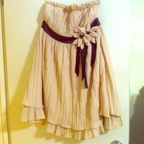 Cream Strapless Flower Dress