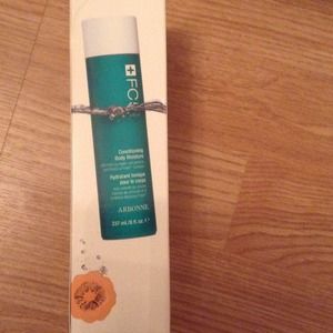 FC5 Arbonne Swiss conditioning body moisturizer