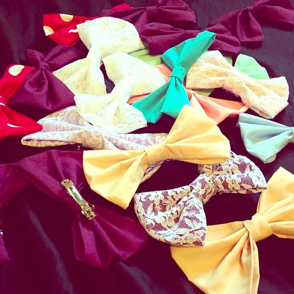 Hair bows 🎀