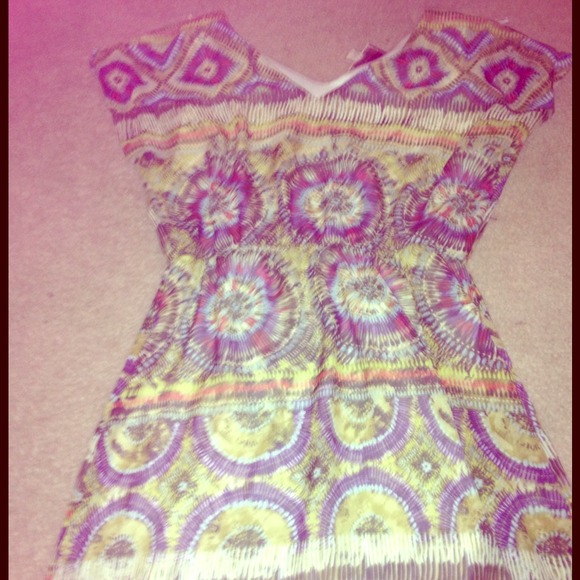 SOLD Spring/summer dress great colors