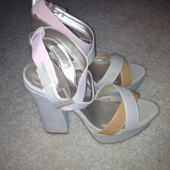 🚫Sold in bundle🚫Charlotte Russe platforms 8