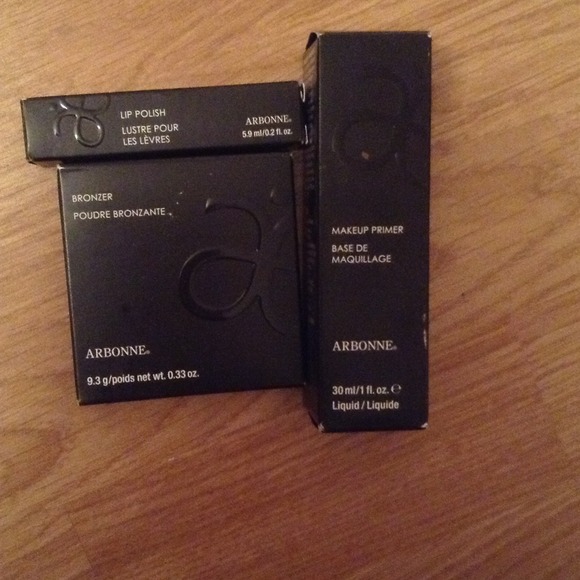 🚫S O L D🚫Arbonne makeup lot
