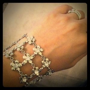 💋Reduced💋Cookie lee flower chain bracelet
