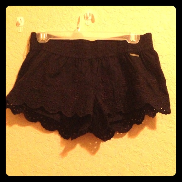 lace shorts